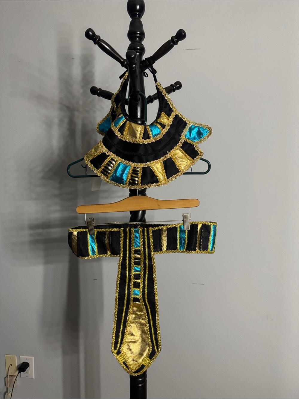Black and Gold Decorative Egyptian Collar and Belt Set